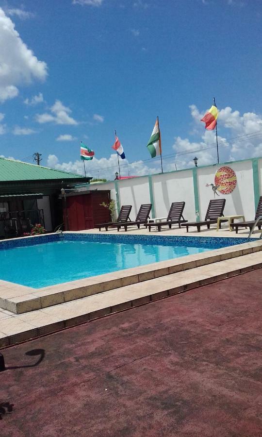 De Kolibrie Appartementen Paramaribo Esterno foto
